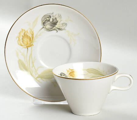 Plume Flat Cup & Saucer Set