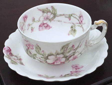 Schleiger 241f Flat Cup & Saucer Set