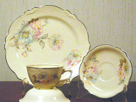 Pastel Wood Rose Flat Cup & Saucer Set