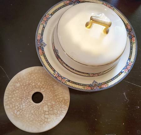 K8077m Round Covered Butter