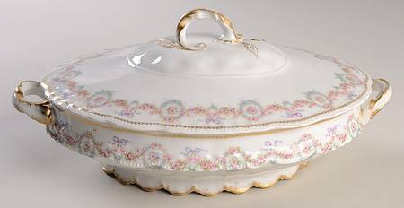 Schleiger 330c Oval Covered Vegetable