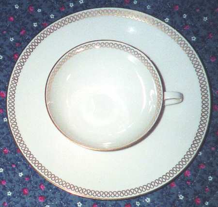 HC334 Flat Cup & Saucer Set