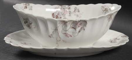 Schleiger 1152-5 Gravy Boat with Attached Underplate