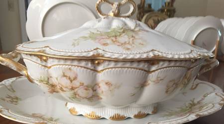 Schleiger 655f Oval Tureen & Lid
