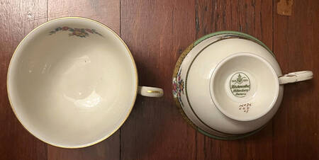 254 Footed Cup