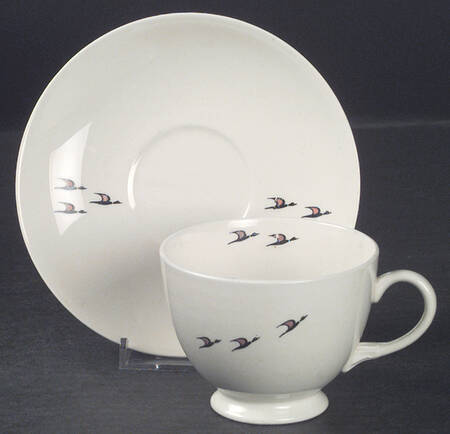 HLC1944 Footed Cup & Saucer Set