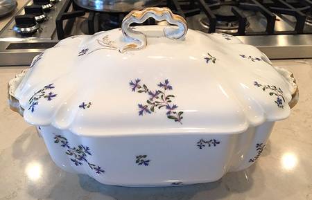 Schleiger 477a Rectangular Tureen & Lid