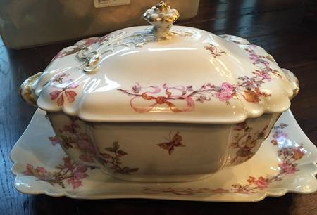 Schleiger 480 Tureen &  Lid