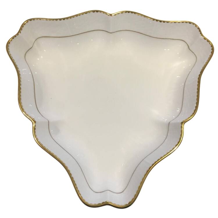 HER26 Triangular Vegetable Bowl