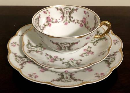 Schleiger 485b Flat Cup & Saucer Set