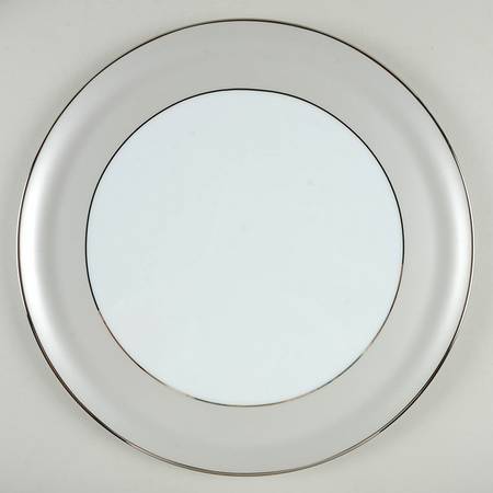 Clair de Lune (No Arches, Gray Matte Rim) Cake Plate