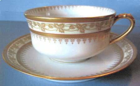Schleiger 555b Flat Cup & Saucer Set