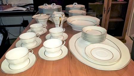 H1388 14" Oval Serving Platter