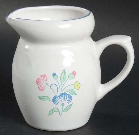 Floral Expressions (Japan, Floral Center) Creamer