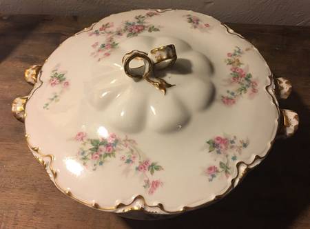 Schleiger 681b Round Covered Vegetable