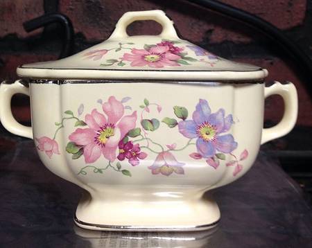 HLC2021 Sugar Bowl & Lid
