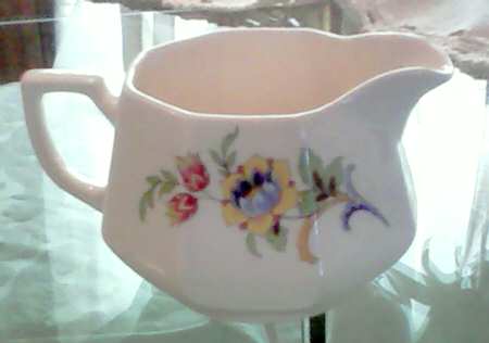 HLC1992 Creamer