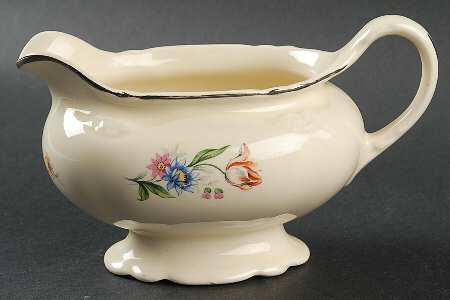 M212 (Virginia Rose) Creamer