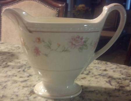 HLC1993 Creamer