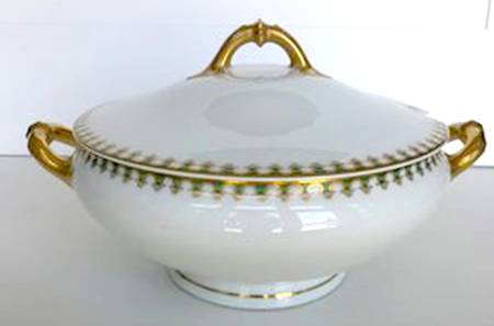 Schleiger 785 Tureen &  Lid