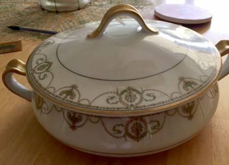 Schleiger 510-1 Round Covered Vegetable
