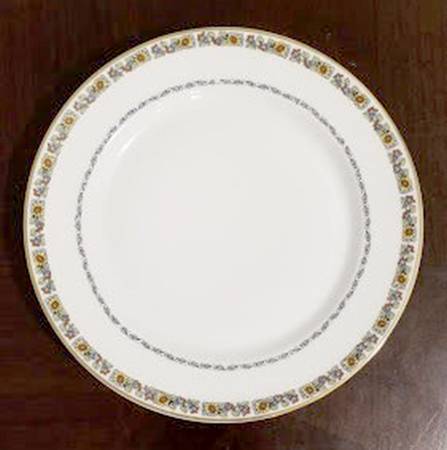 HC663 Dinner Plate