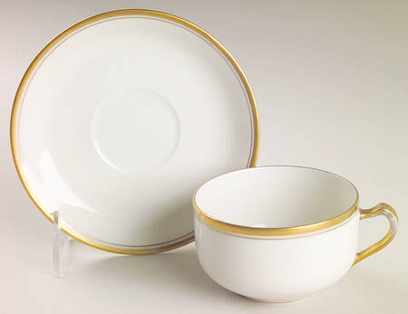 H1415 Flat Cup & Saucer Set