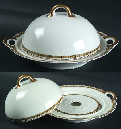 Schleiger 997 Round Covered Butter with Strainer