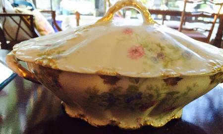 Schleiger 1016 Oval Covered Vegetable