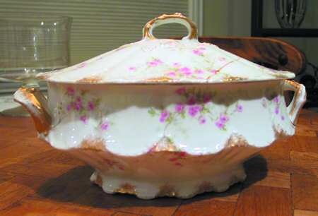 Schleiger 1246-5 Round Covered Vegetable