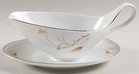 HC667 Gravy Boat with Attached Underplate