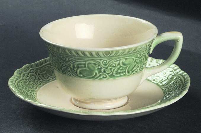 HLC2038 Footed Cup & Saucer Set