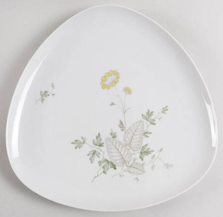 HUT905 12" Triangular Serving Platter by Hutschenreuther