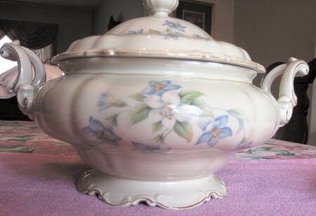 HUT914 Round Covered Vegetable