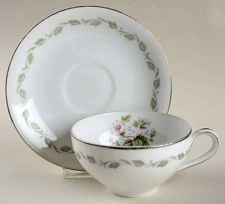 Irene Flat Cup & Saucer Set