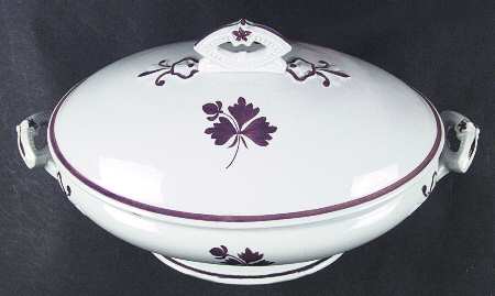 Tea Leaf Oval Covered Vegetable