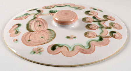 Pear and Grape Pink Lid for 4 Quart Round Casserole
