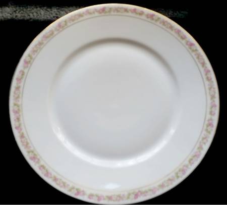 HUT921 Dinner Plate