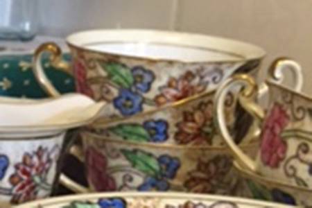HIR35 Footed Cup & Saucer Set