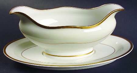 H1469 Gravy Boat with Attached Underplate