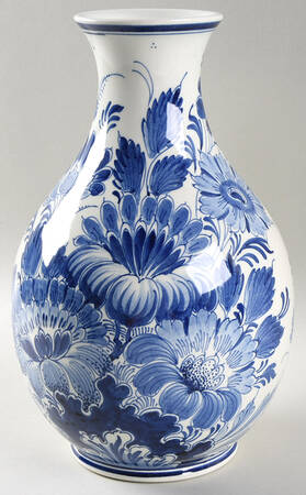 Delfts Blue 10" Vase