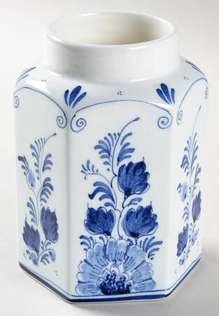 Delfts Blue Tea Caddy No Lid