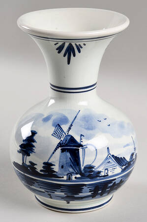 Delfts Blue 6" Vase