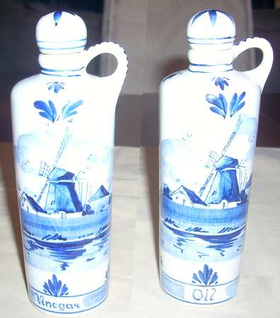 Delfts Blue Oil and Vinegar with Stoppers