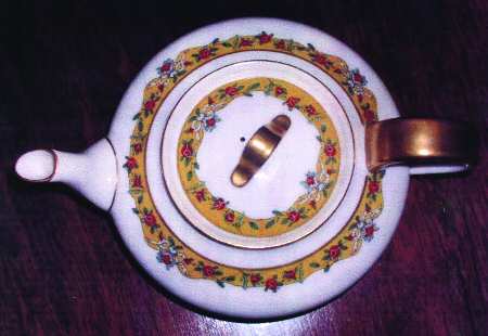 H1492 Teapot & Lid