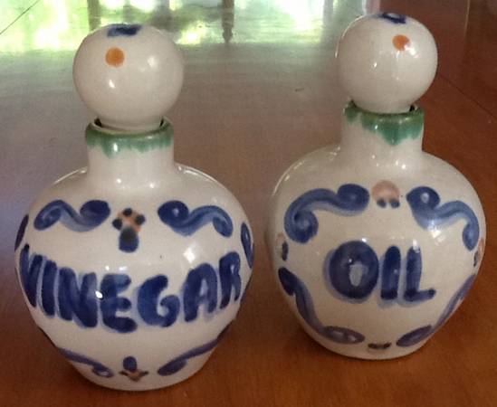 Bluette Vinegar and Oil Set with "V" and "O" Stoppers