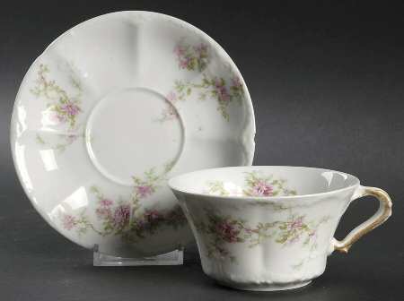 Schleiger 151-1 Flat Cup & Saucer Set