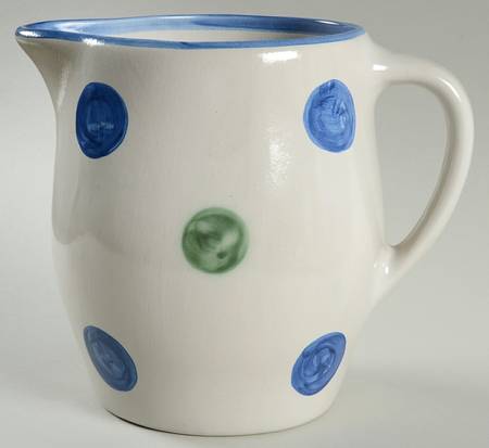 Dot 64 Oz Pitcher