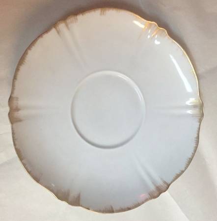 H1526 Saucer