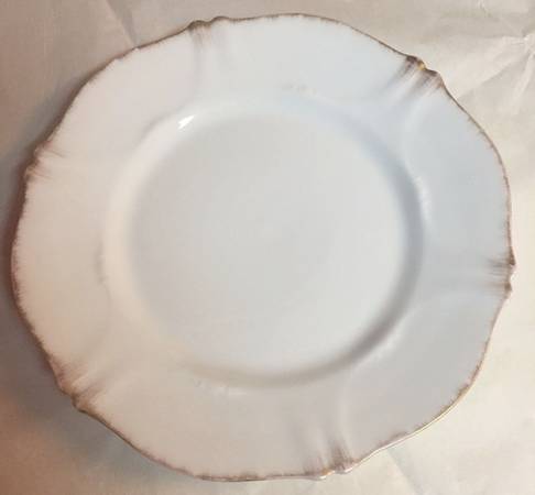 H1526 Dinner Plate